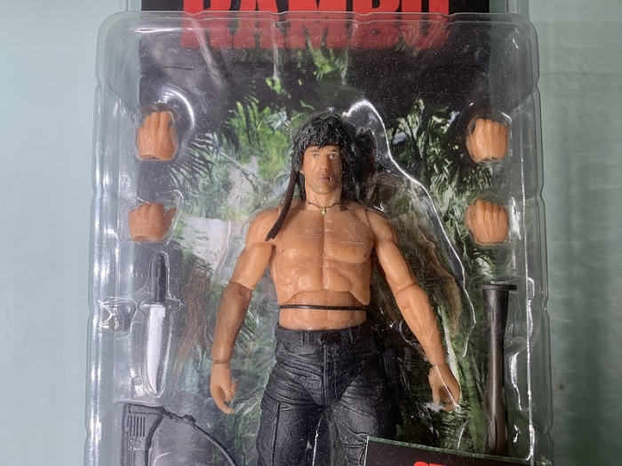 NECA ランボー2 怒りの脱出 スタローンフィギュア 7インチ